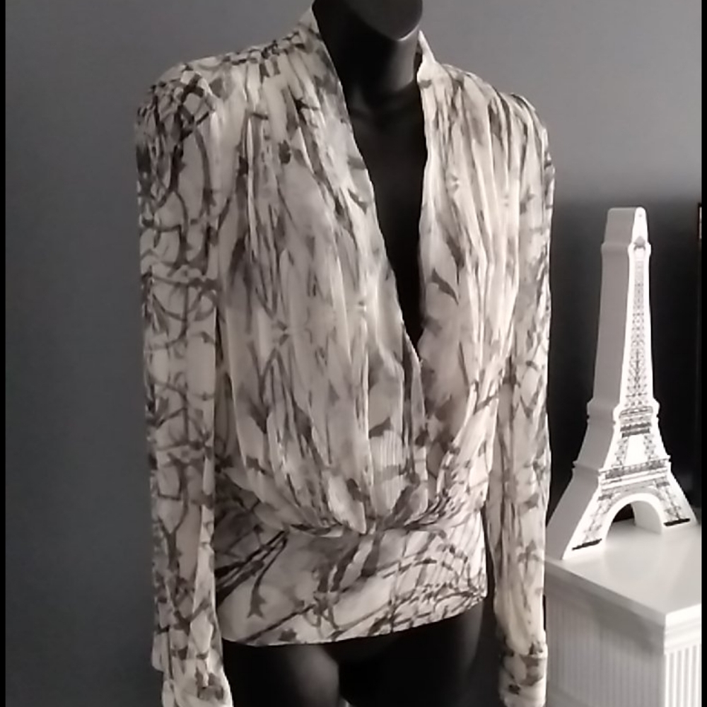 Rachel Roy SIGNATURE~💯% Silk Blouse